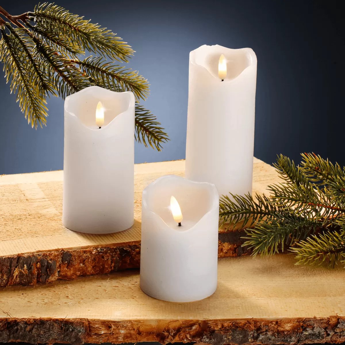 Best DecoWoerner LED Wachs-Kerzen-Set 3 Stück 7,5 Cm Ø, Höhe 15/12,5/10 Cm weiß