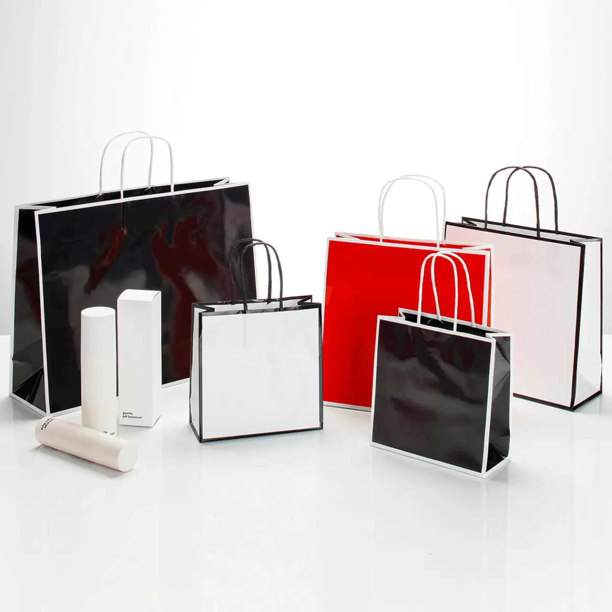 Sale DecoWoerner Papiertasche "Coco" 18 X 18 Cm 25 Stück, 155 Gr/m² schwarz