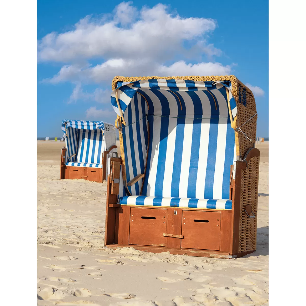 Flash Sale DecoWoerner XL-Stoffbanner „-weißer Strandkorb“ Aus Schwer Entflammbarem Fahnenstoff 150 X 200 Cm blau